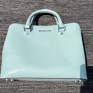 Mint Savannah Michael Kors Purse